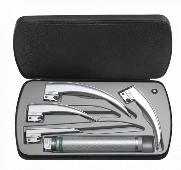 LARYNGOSCOPE 4 LAMES